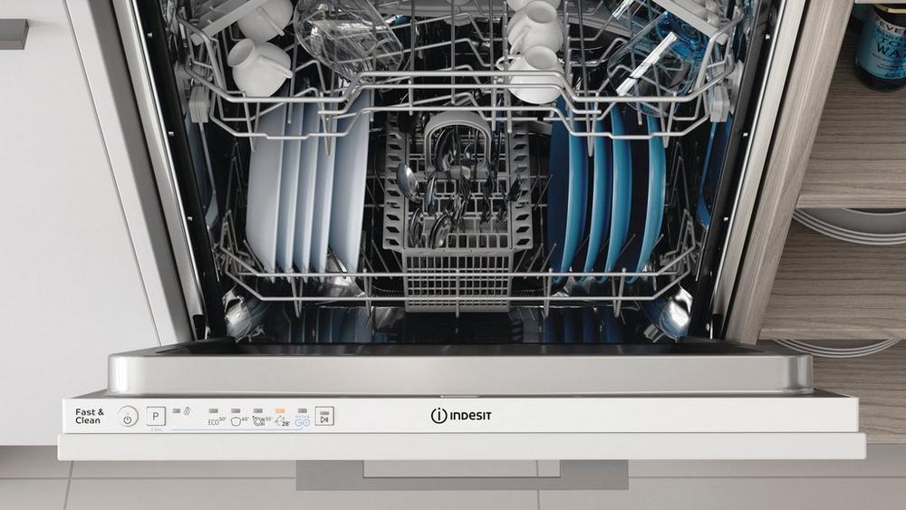 Indesit D2IHL326UK Integrated Full Size Dishwasher
