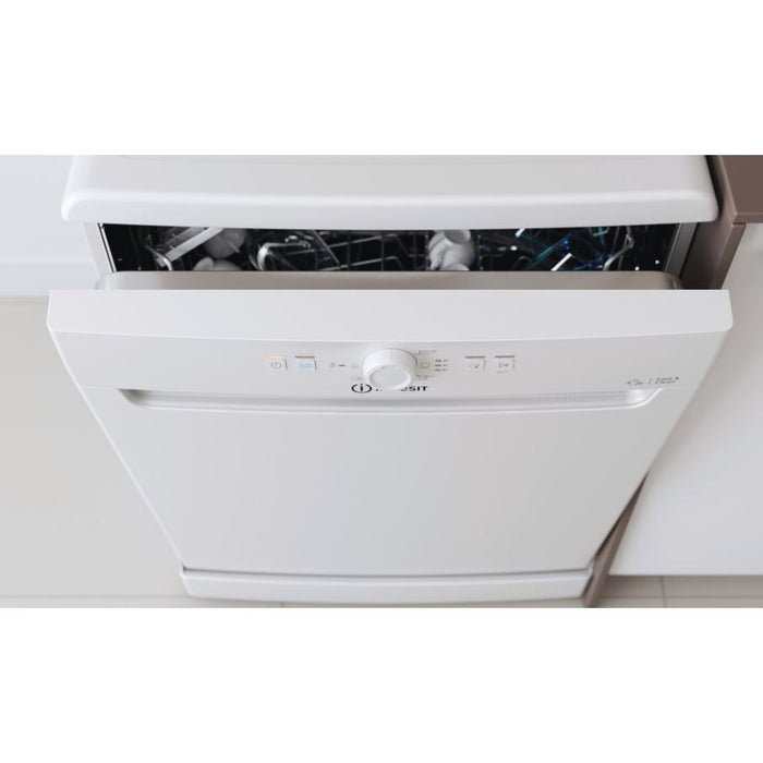 Indesit DFE1B19UK Freestanding Full Size Dishwasher